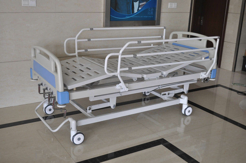 Cama de hospital manual da dobradura ajustável para a ambulância com função do CPR