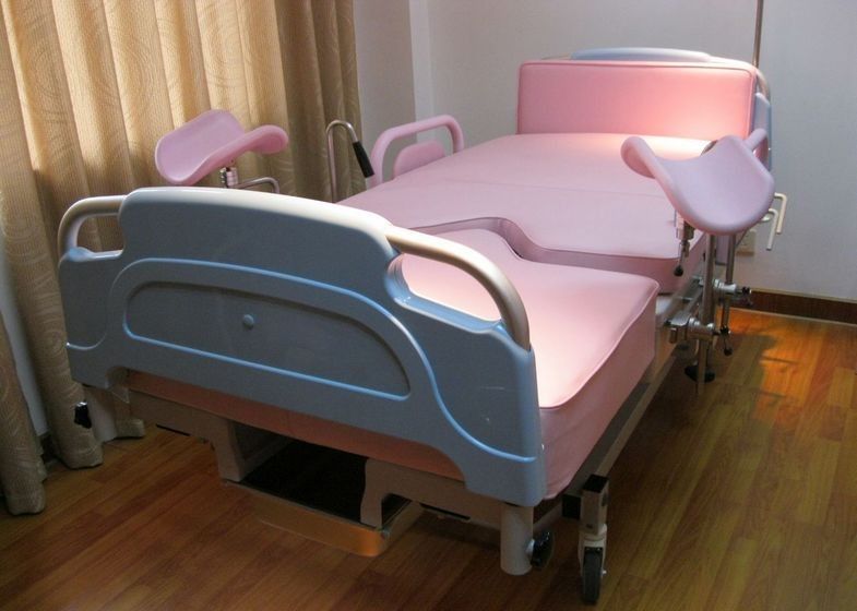 ISO multifuncional do CE da cadeira Gynecological hidráulica do exame da obstetrícia