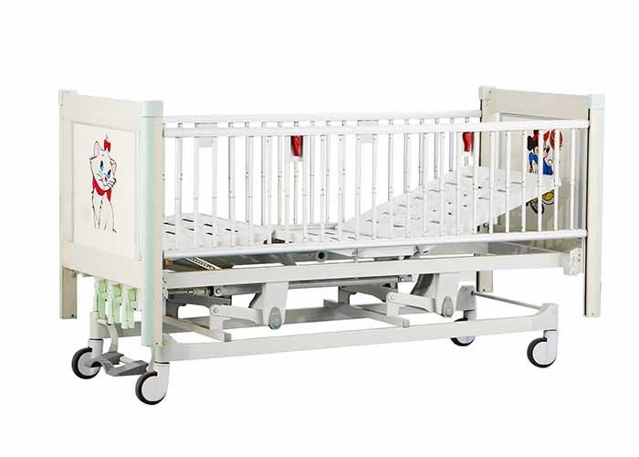 Camas de hospital pediatras de aço com os trilhos laterais de liga de alumínio do comprimento completo